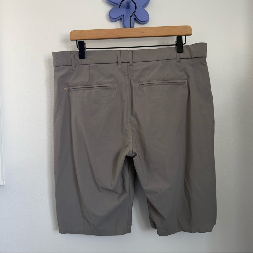 Greyson Men’s 34 Montauk Performance Short 10" Slate Grey Lightweight Athletic - Picture 2 of 8